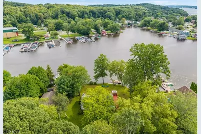 16 Sierra Rd, Jefferson Township, NJ 07849 - Photo 30