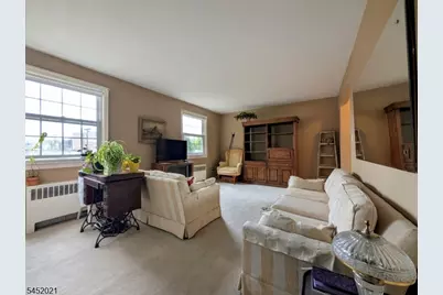 5 Hadfield Av #E, Union Township, NJ 07083 - Photo 4