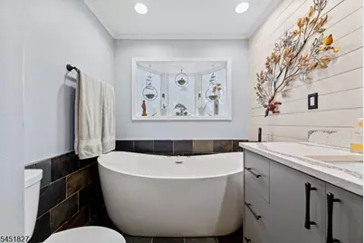 64 Grandview Dr, North Haledon, NJ 07508 - Photo 18
