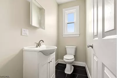 28 Underwood St, Newark, NJ 07106 - Photo 24