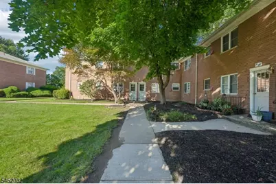 39 Manchester Ct, Wayne, NJ 07470 - Photo 30