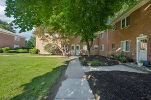 39 Manchester Ct, Wayne, NJ 07470 - Photo 30