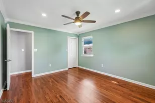 39 Manchester Ct, Wayne, NJ 07470 - Photo 20
