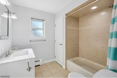 39 Manchester Ct, Wayne, NJ 07470 - Photo 22