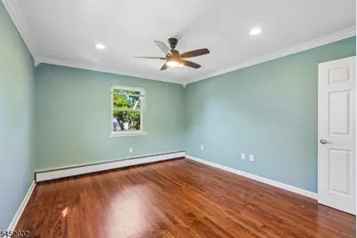 39 Manchester Ct, Wayne, NJ 07470 - Photo 18