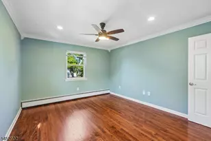 39 Manchester Ct, Wayne, NJ 07470 - Photo 18