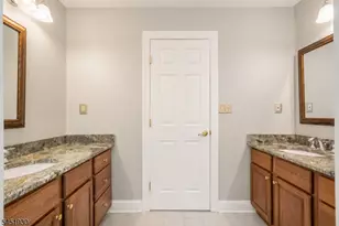 40 Newland Ct, Bridgewater Twp., NJ 08807 - Photo 24
