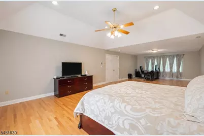 40 Newland Ct, Bridgewater Twp., NJ 08807 - Photo 16