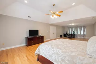 40 Newland Ct, Bridgewater Twp., NJ 08807 - Photo 16