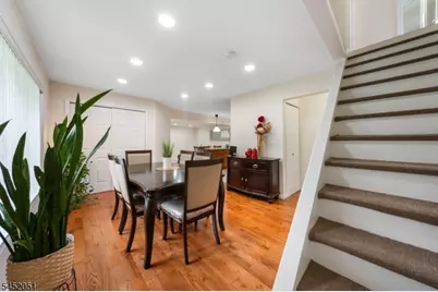 108 Independence Dr, Roselle, NJ 07203 - Photo 4