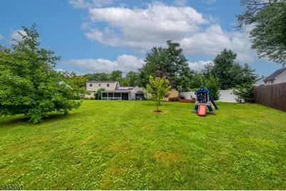 108 Independence Dr, Roselle, NJ 07203 - Photo 28