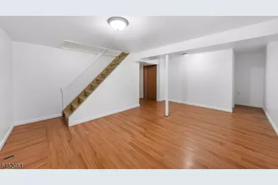 108 Independence Dr, Roselle, NJ 07203 - Photo 20