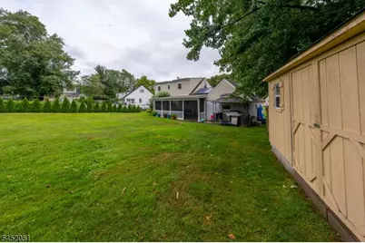 108 Independence Dr, Roselle, NJ 07203 - Photo 30