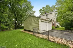 36 Burnet Hill Rd, Livingston, NJ 07039 - Photo 20