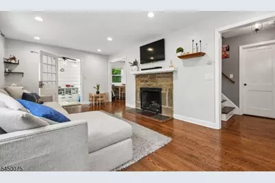 36 Burnet Hill Rd, Livingston, NJ 07039 - Photo 4