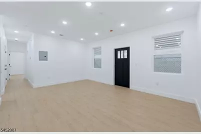 369 6th Ave, Newark, NJ 07107 - Photo 36