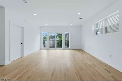 369 6th Ave, Newark, NJ 07107 - Photo 20