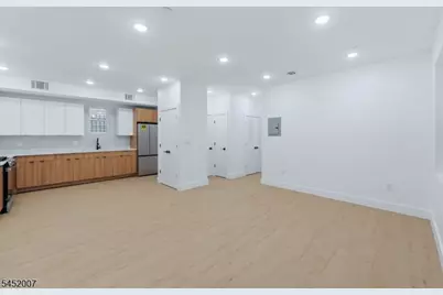 369 6th Ave, Newark, NJ 07107 - Photo 34