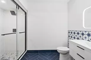 643 S 10th St, Newark, NJ 07108 - Photo 14