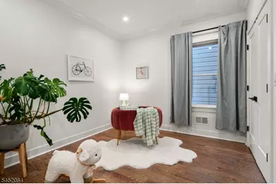 204 Bowers St, Jersey City, NJ 07307 - Photo 12