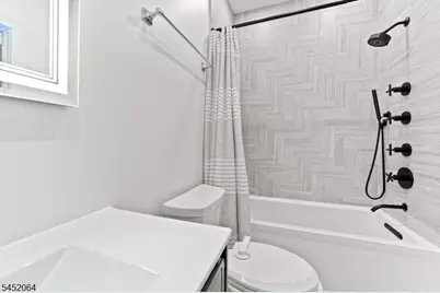 204 Bowers St, Jersey City, NJ 07307 - Photo 14