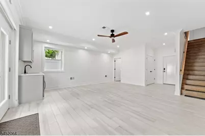 204 Bowers St, Jersey City, NJ 07307 - Photo 24