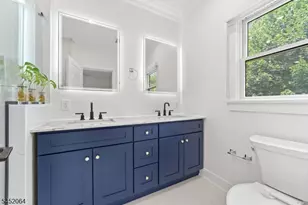 204 Bowers St, Jersey City, NJ 07307 - Photo 18