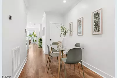 204 Bowers St, Jersey City, NJ 07307 - Photo 10
