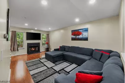 262 Retta Ct, Piscataway Township, NJ 08854 - Photo 16