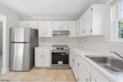 42 Shire Ct, Hillsborough Township, NJ 08844 - Photo 8