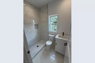 61 Vera St, Piscataway Township, NJ 08854 - Photo 36