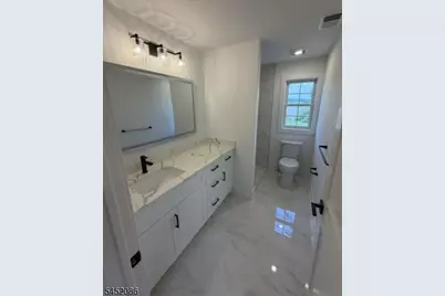61 Vera St, Piscataway Township, NJ 08854 - Photo 22
