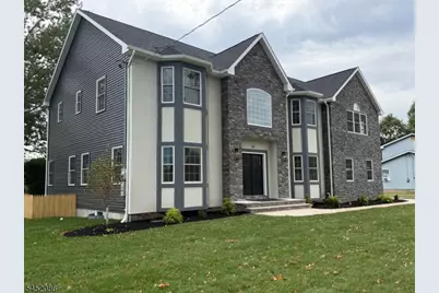 61 Vera St, Piscataway Township, NJ 08854 - Photo 2
