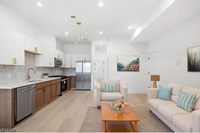 647 S 10th St, Newark, NJ 07108 - Photo 4