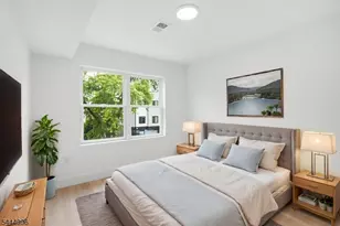 647 S 10th St, Newark, NJ 07108 - Photo 10