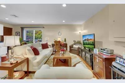16 Argus Ave, Butler, NJ 07405 - Photo 8