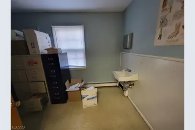 424 Clifton Ave, Clifton, NJ 07011 - Photo 8