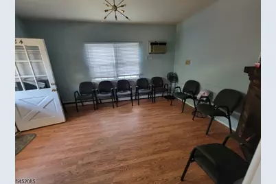 424 Clifton Ave, Clifton, NJ 07011 - Photo 2