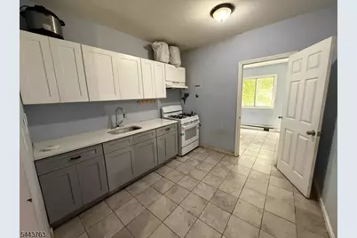 576 13th Ave, Newark, NJ 07103 - Photo 2