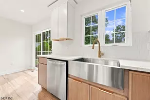 1009 Sherman Ave, Plainfield, NJ 07063 - Photo 14