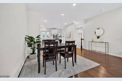 18 Cortland Ct-Unit A, Livingston, NJ 07039 - Photo 10