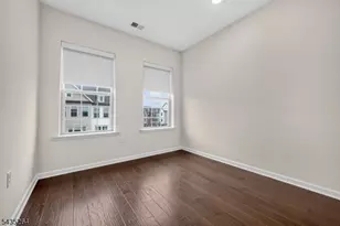 18 Cortland Ct, Livingston, NJ 07039 - Photo 28