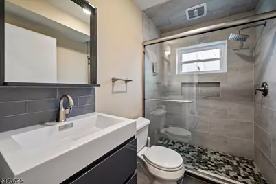 480 Parkway Dr #1, Clark Township, NJ 07066 - Photo 20