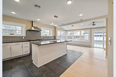 480 Parkway Dr #1, Clark Township, NJ 07066 - Photo 8