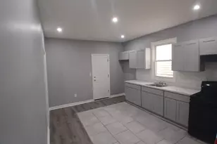 118 Seymour Ave, Newark, NJ 07108 - Photo 4