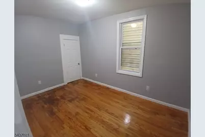 118 Seymour Ave, Newark, NJ 07108 - Photo 12