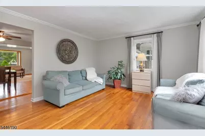 2114 Aldene Ave, Scotch Plains Township, NJ 07076 - Photo 2