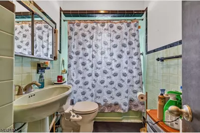 334 Trenton Ave, Paterson, NJ 07503 - Photo 20