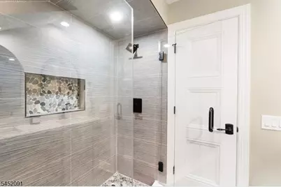 31 Warren Cutting, Chester, NJ 07930 - Photo 32