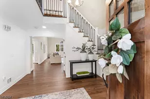 31 Warren Cutting, Chester, NJ 07930 - Photo 2